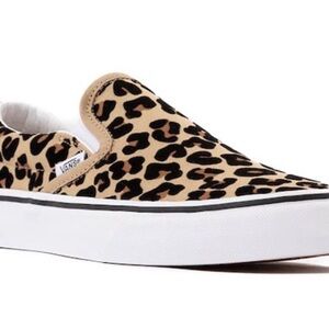 Vans Leopard print Slip-Ons in Women’s 7.5